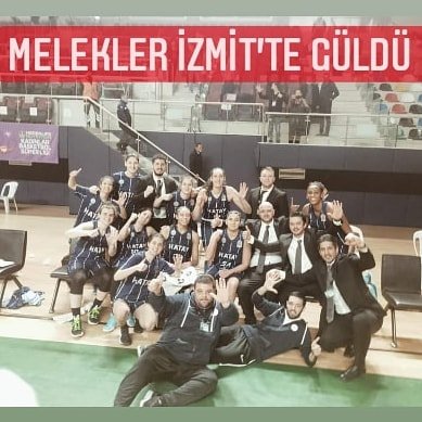 AsiGazetesi's tweet photo. Melekler İzmit'te güldü
Hatay Büyükşehir Belediyespor Herbalife Nutrition Kadınlar Basketbol Ligi 21.hafta karşılaşmasında deplasmanda İzmit Belediyespor'u 97-96 mağlup etti. @texwar @zekiyeyigitbasi @hataybbspor
#hatay #hataybb #basketbol #kadınbasketbol #hatayınmelekleri https://t.co/jhwQKXmxnx