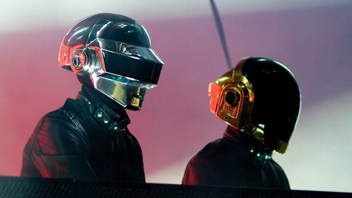 sarahsherIock's tweet image. Daft punk call it a day!!! Say it ain’t so 😌 Genuinely feeling this loss to music but I’m ever so so grateful I got to see them during the Alive 08 tour. One of the best, if not THE best live acts I’ve ever seen #robotrock