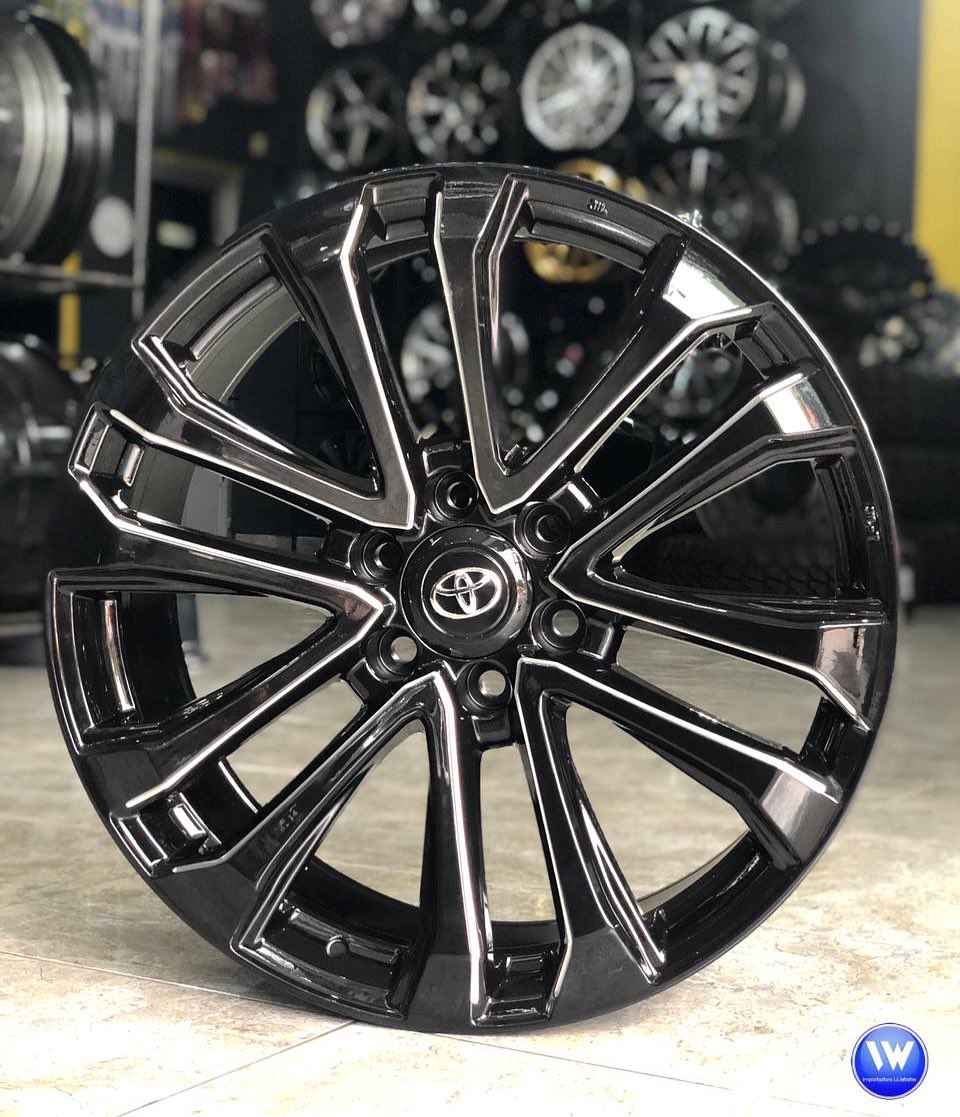 WebsterAros's tweet photo. Aros 22” Toyota 6x139.7mm #websteraros #importadorawebster https://t.co/864thA7LZK