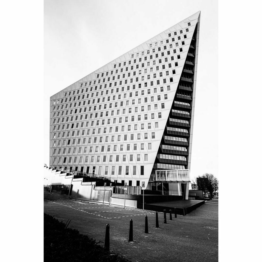 atomax's tweet photo. Escamp - Municipality, Stadsdeelkantoor Leyweg, Rudy Uytenhaak, 2011 - Netherlands - #architecture #architecturephotographer #bnw #bnw_architecture #bnw_europe #bnwarchitecture #building #buildingexterior #city #cityscape #daylight #DenHaag #dutch #facad… https://t.co/sHuzWC7qGL https://t.co/NVrEbuYhIC