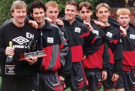 90sfootball's tweet photo. Class of '92 at Man United (Games and Trophies):
RG ⚽️963 🏆35
NB ⚽️387 🏆14
DB ⚽️394 🏆12
GN ⚽️602 🏆20
PN ⚽️386 🏆14
PS ⚽️718 🏆25 https://t.co/yQs3832Z5y