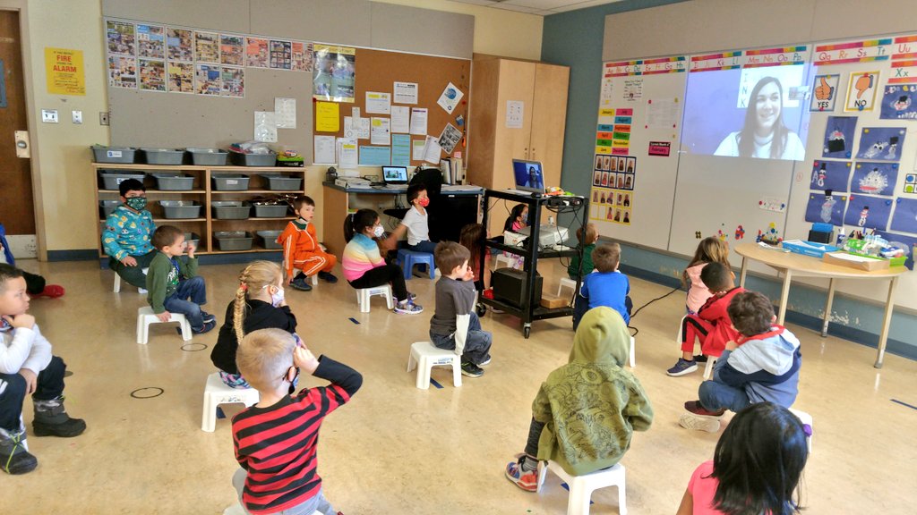 MrJDeLuca's tweet photo. Special thanks to @YouthDiversion_  for allowing us to be part of a book talk with an important message. #RespectPersonalSpace https://t.co/lqrxkIwGNm