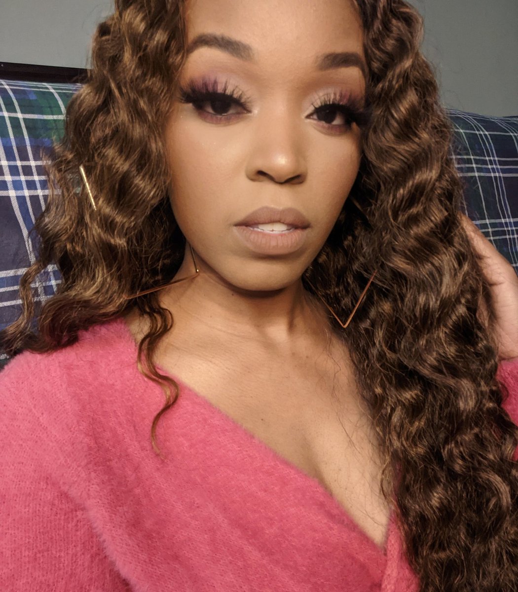 LuvMimiMusic's tweet photo. For your interested in this hair check out my channel link on my bio!
#YouTube #artist #curlyhair #longhair #wigreviews #wigs #makeuplooks https://t.co/YZcMHk7MsJ