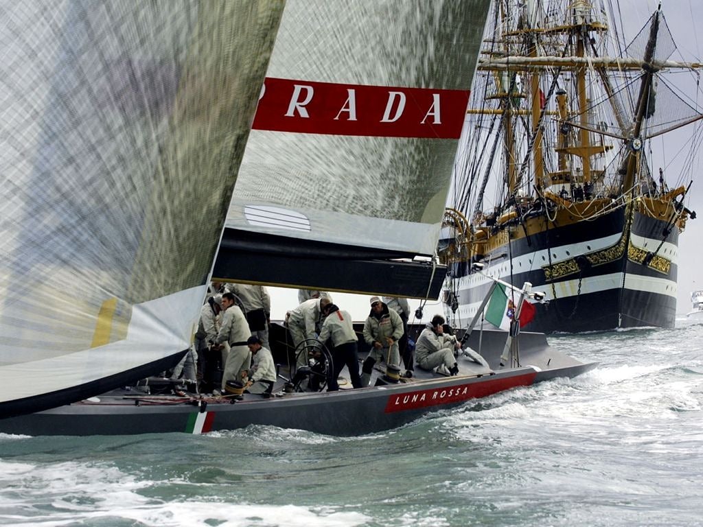 Auguri a #naveVespucci per i suoi 90 anni #LunaRossa @ItalianNavy #NoiSiamolaMarina
https://t.co/Su3RMmzvf7 https://t.co/RuA6CBhCvm
