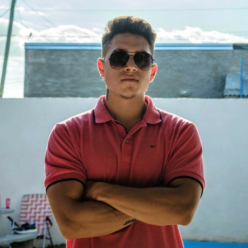 jeereprz's tweet photo. #NuevaFotoDePerfil https://t.co/e3qBFsl8Oc