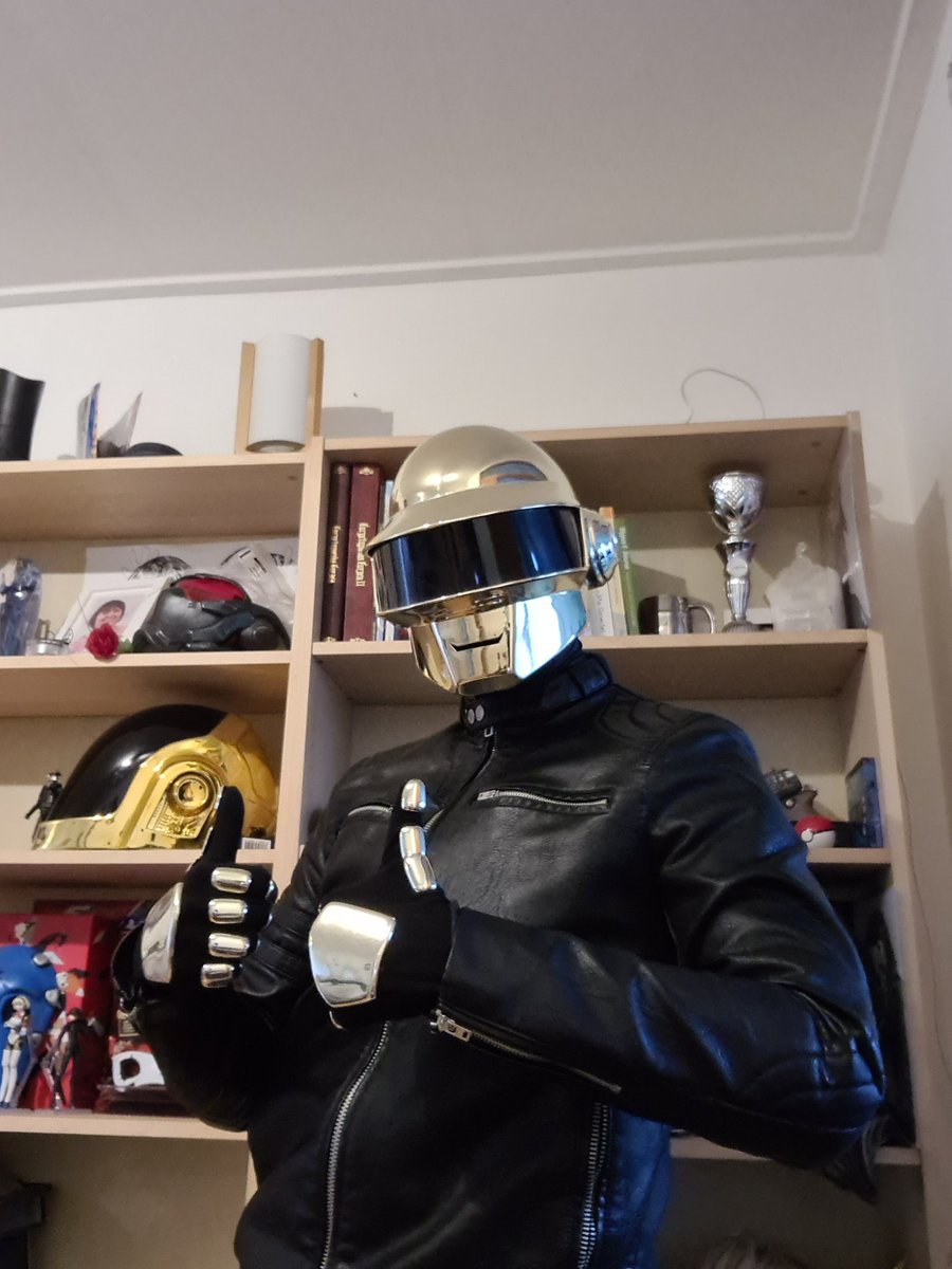 TheFancyFencer's tweet photo. Even after the news, remember what they gave and keep that smile https://t.co/ksuUoBEPuR