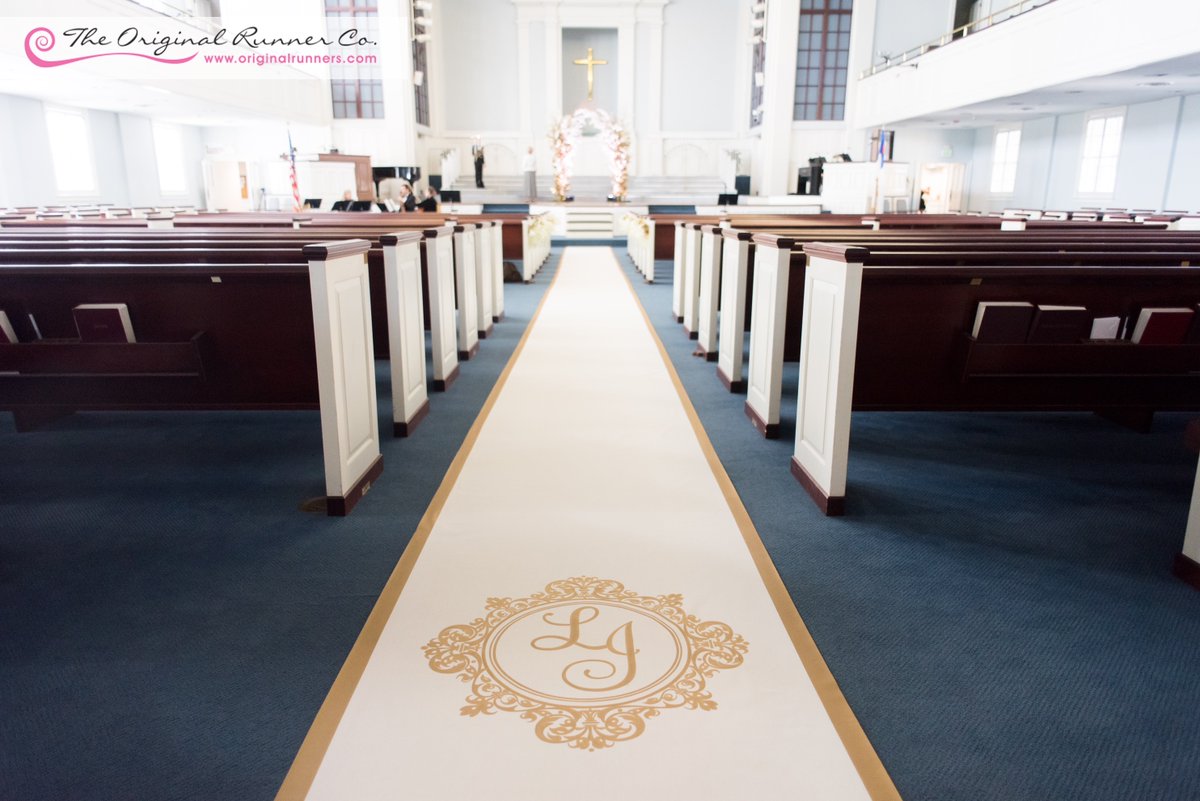 A fantastic aisle doesn't need much more than a custom aisle runner - created and hand painted just for you