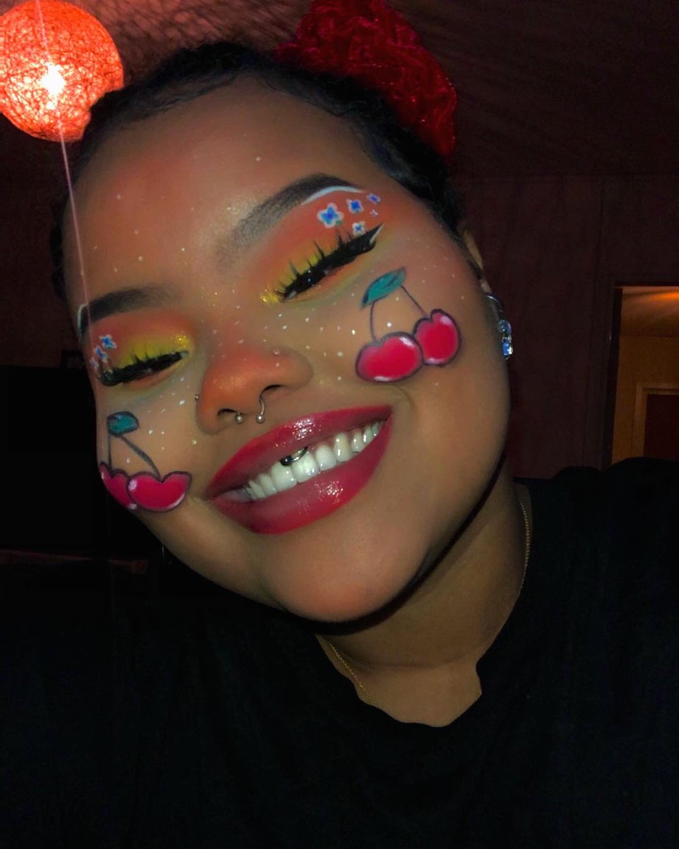 SorayaHussen's tweet photo. I’M OBSESSED 🍒✨#makeup #art https://t.co/kYnQJxFnfR