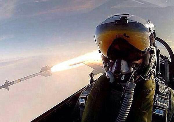 AlfayaEssa's tweet image. من #أجمل_وطن منبع الشيم والقيم والقيادة والريادة 🇸🇦 .. بسم الله نعود إلى #تويتر🙋♂️. (إزرع داخل الجميع شيئاً يخصك .. إن لم يكن حباً فليكن احتراماً) .. للاطلاع على بعض ما كتبته وتم نشره في الصحافة المحلية: 👇👇 alraynews.net/articles/%d8%b…