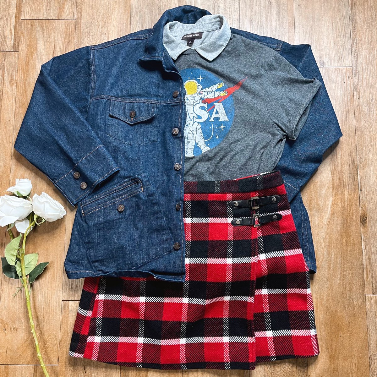 PopsikleShop's tweet image. Hand selecting all our thrifted wear so you don’t have to! ❤️🧚🏽‍♂️⭐️🌈♻️🌻 #handpickedvintage #creativestyles #creativelifestyle #uniquewear