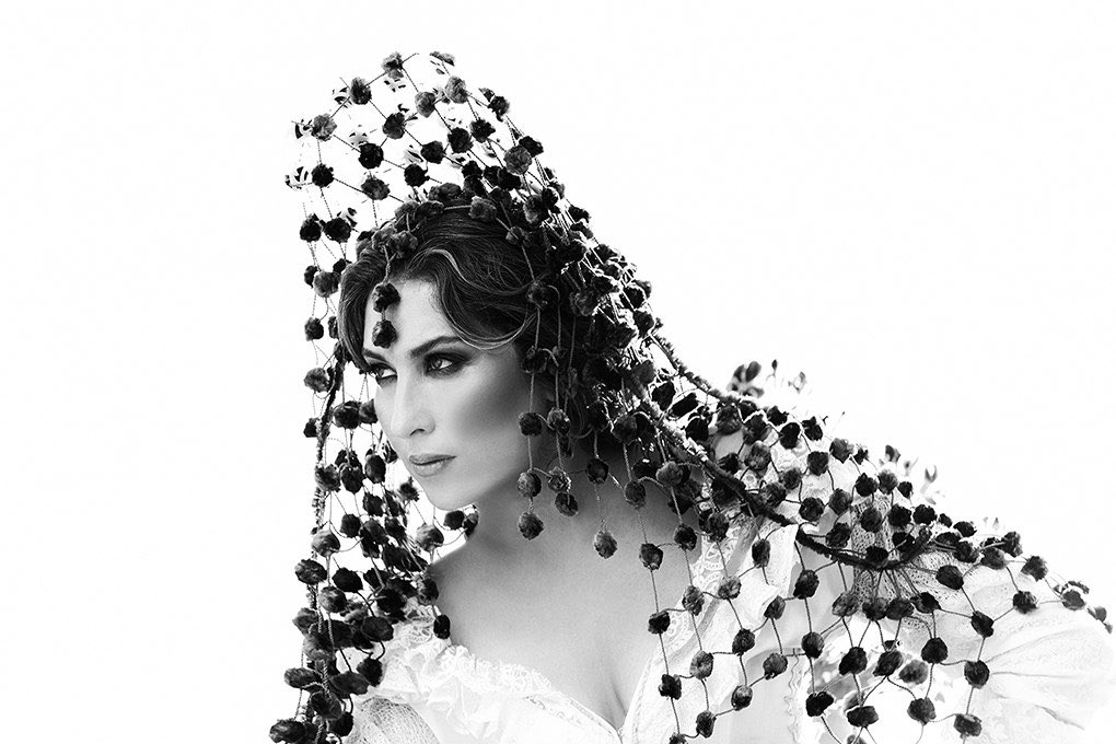 Tal día como hoy <a href="/EstrellaMorente/">Estrella Morente</a> publicó su último álbum #COPLA ,un disco inigualable con el que la artista hizo resurgir este género musical de una forma espectacular 🌹🌹🌹