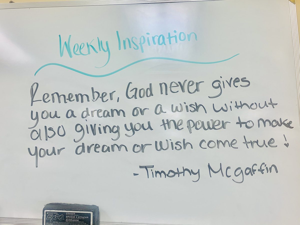 IAmCHICInspires's tweet photo. Never will I give up on my dreams I kinda need those 🎶 ~ @MajorNine 

Gotta find a way to inspire myself and keep pushing while I work this 9-5 until it’s my season 🙏🏽❤️ https://t.co/dL6TFwbZ6Z