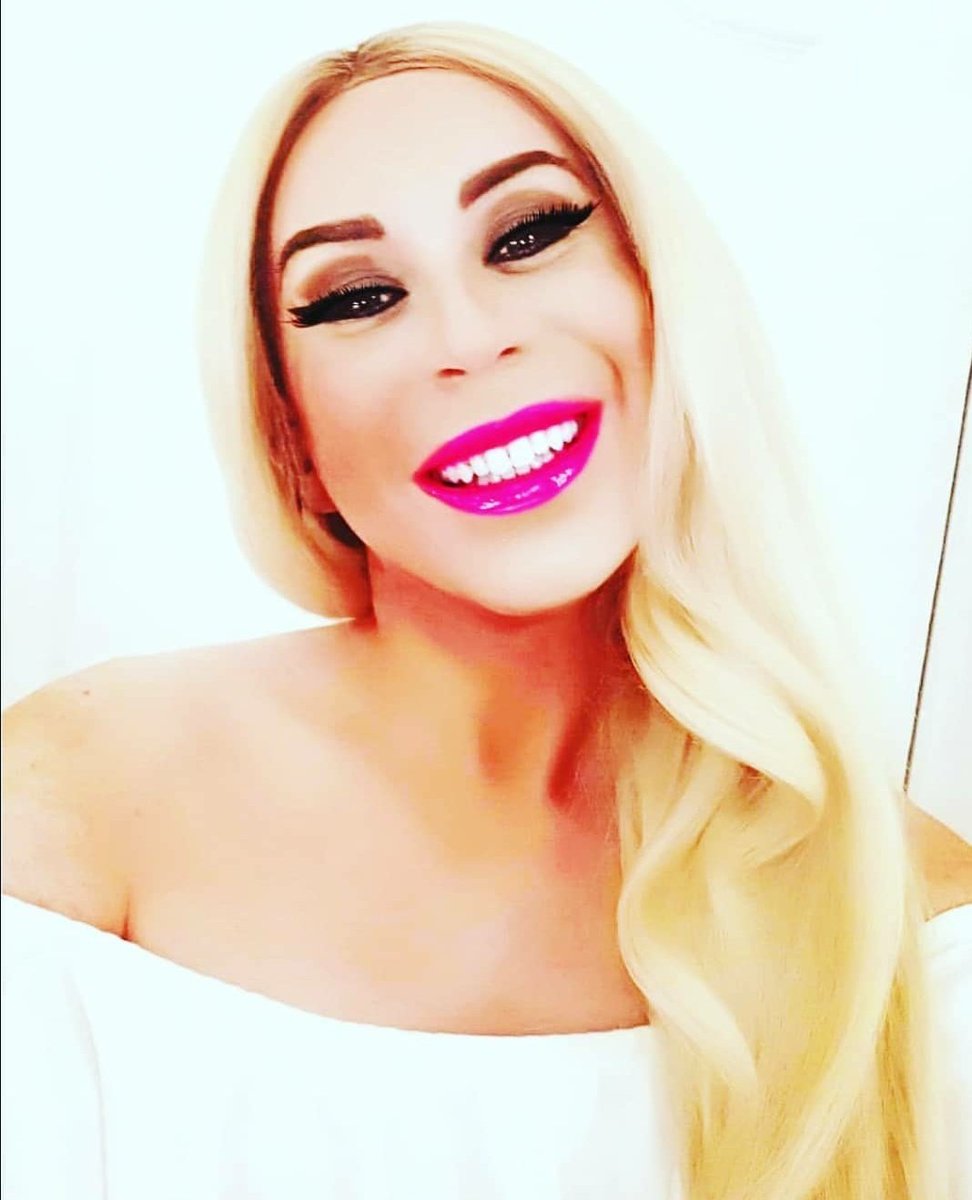 Retweet if youre smiling today ! retweet trans tgirl tgirls shemal shemales crossdressers xdressing.