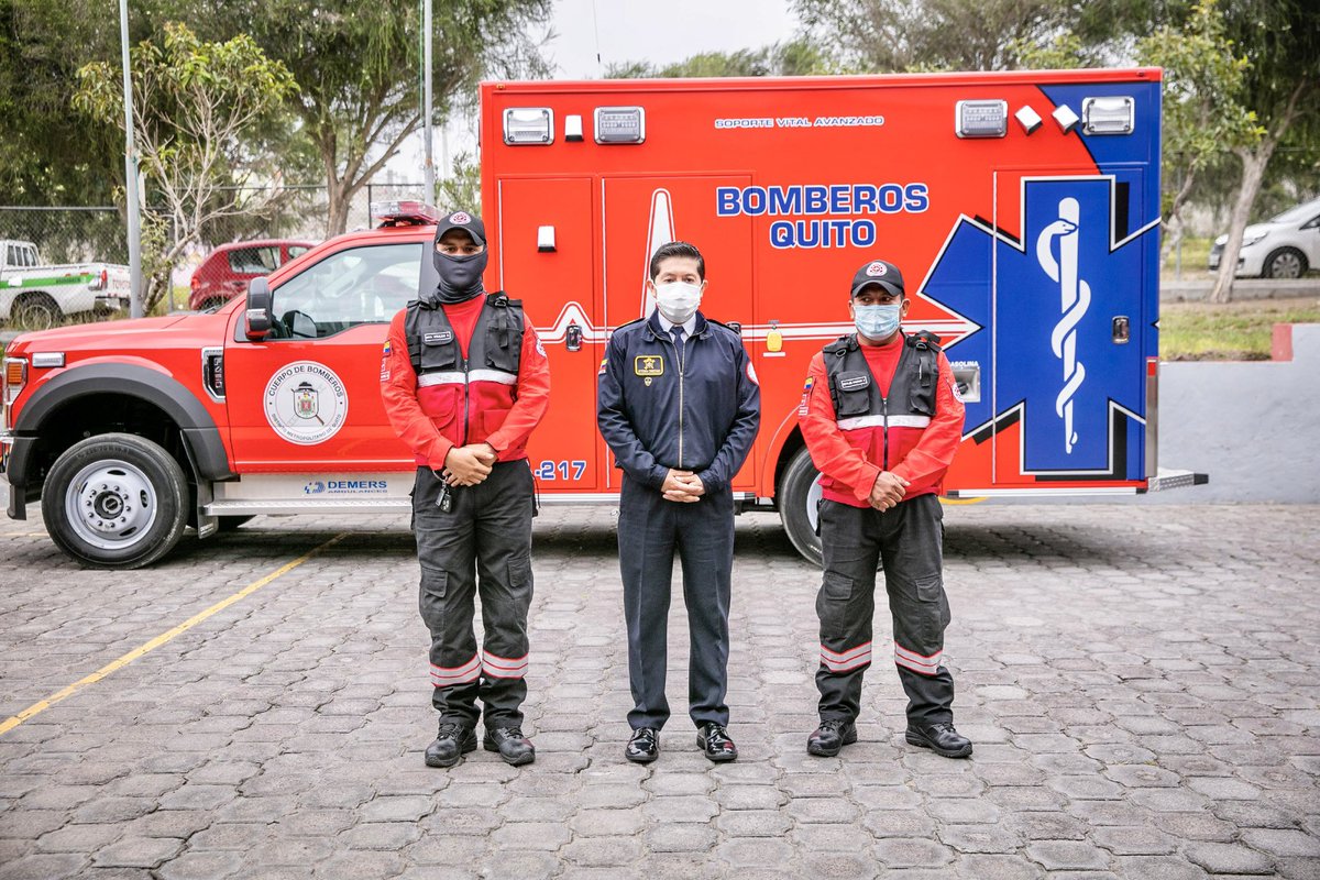 Hoy, recibimos a 32 Cuerpos de Bomberos de 16 provincias e hicimos la transferencia gratuita de prendas para garantizar la seguridad y calidad en el servicio. Nuestro objetivo es poder constituirnos como una sola fuerza en todo el país. #BomberosQuito #BomberosEcuador 🇪🇨