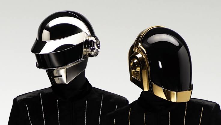BovedaAcero's tweet photo. ¡Se nos va Daft Punk! La agrupación anuncia su salida en un video titulado "Epilogue" Adiós robots, you were human after all.

Hablamos de Daft Punk y su álbum Discovery:

https://t.co/3TUbdyK22p

#daftpunk #podcast #podcastenespañol #thomasbangalter #guymanueldehomemchristo #EDM https://t.co/A7mf9u365x
