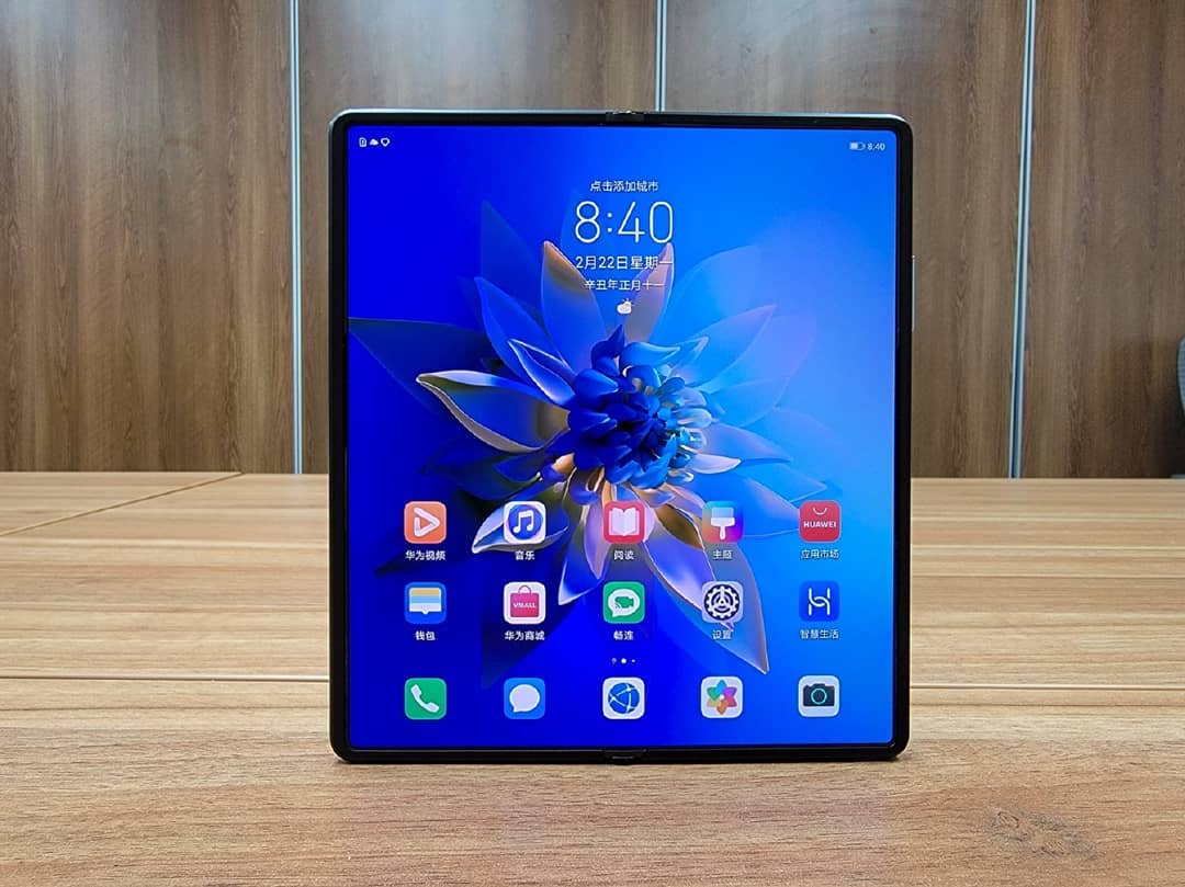 64_BitTech's tweet photo. Huawei Mate X2 Live Shots 😍🔥
.
.
#HUAWEIMateX2 #Huawei #HUAWEIMate #MateX2 #HuaweiFans #harmonyos #huaweifan #huaweimate40pro #huaweimate40 #huaweip40pro #huaweip40 #FoldablePhone https://t.co/xF7uSP1mkG