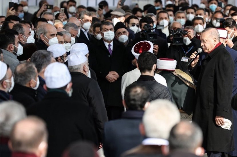 12 aydır millete “maske, mesafe, hijyen” diyen adam değil mi, şu ortadaki? <a href="/drfahrettinkoca/">Dr. Fahrettin Koca</a> <a href="/sagliklicozum/">T.C. Sağlık Bakanlığı Sağlıklı Çözüm</a>  #SizeoymoyYok