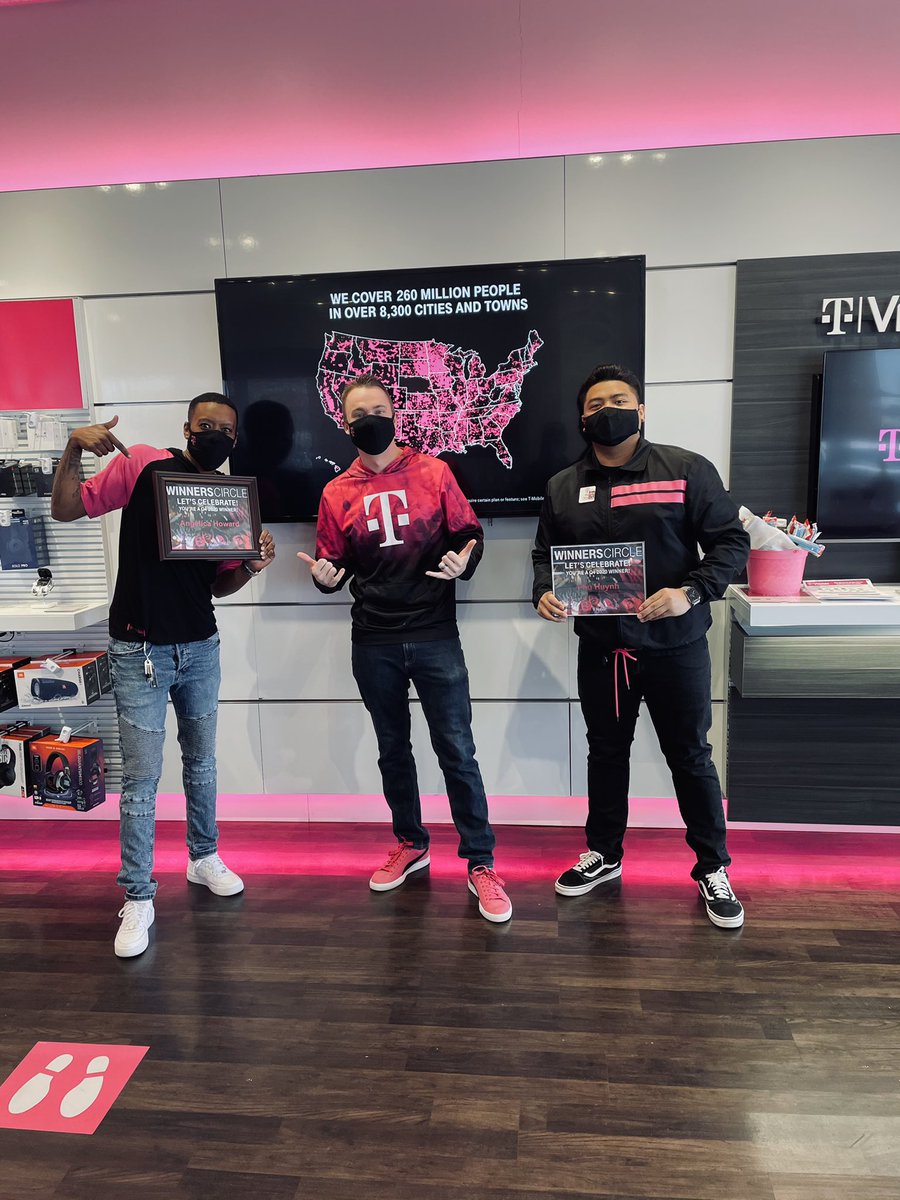 brad_potts's tweet photo. Big congrats to @a_howard05 &amp; @homiephu for earning Q4 Winner’s Circle! Thanks to Angelica (aka Coach Jelly) for her leadership &amp; focus on development, and to Phu for leading his team in performance and having the MOST acts in the district for Q4! #DFWSWAT @erinkorski @cjgreentx https://t.co/jb3efkC4s5