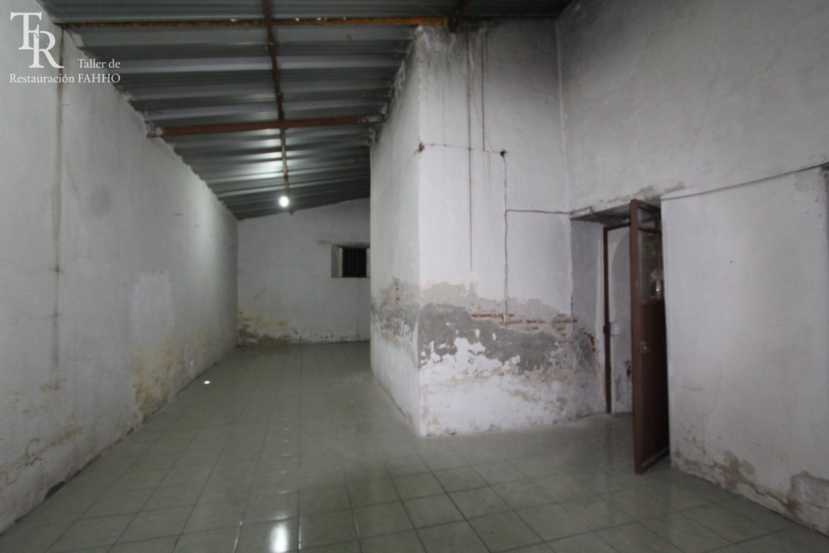t_restauracion's tweet photo. Actualmente la cubierta es una estructura de lámina, el proyecto permitirá recuperar las características formales correspondientes.
Los trabajos que se realizan gracias al trabajo en equipo de la @FundacionAHHO, la @cultura_mx a través del programa #FOREMOBA y el #Municipio. https://t.co/wpOcW5n5SE