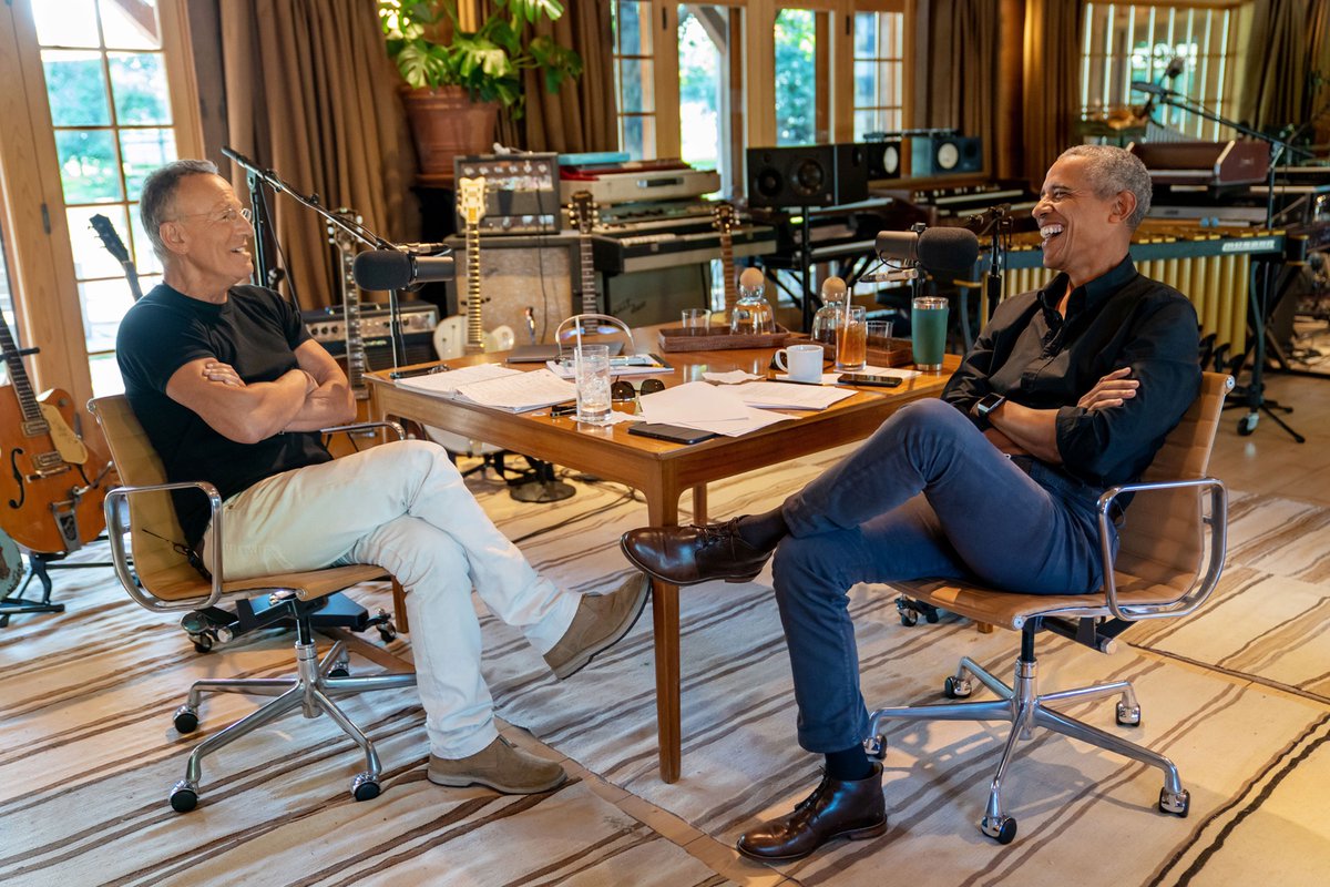 backstreetsmag's tweet photo. This Just In: @Springsteen and @BarackObama have teamed up for a new podcast from #HigherGroundProductions — an 8-part @Spotify series called ‘Renegades: Born in the USA, ’with the first two parts out today. Details: https://t.co/ukiIx4yy7C #RenegadesPodcast #Springsteen https://t.co/JqSAVeyi1M
