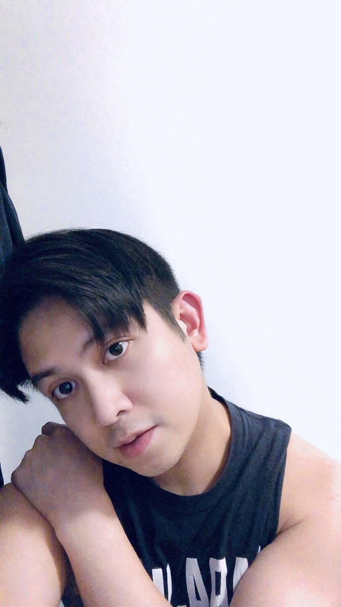 DroChavez's tweet image. 1:46 am #mornight