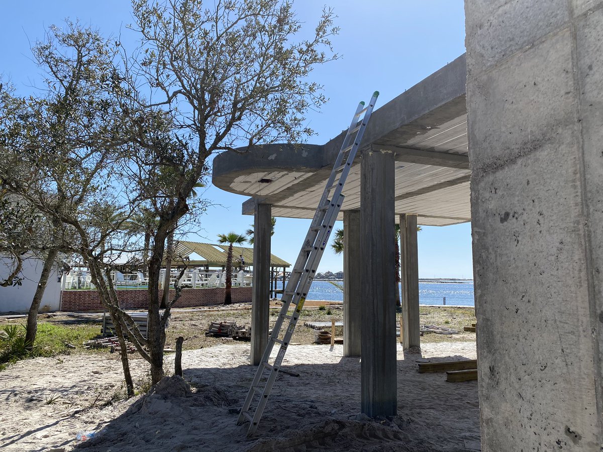 Shoring down and getting cleaned up for this elevated slab for a new home in Orange Beach. #StickBuiltisForSissies #LiteDeck #OrangeBeach <a href="/liteform/">LiteForm</a> @litefoot74