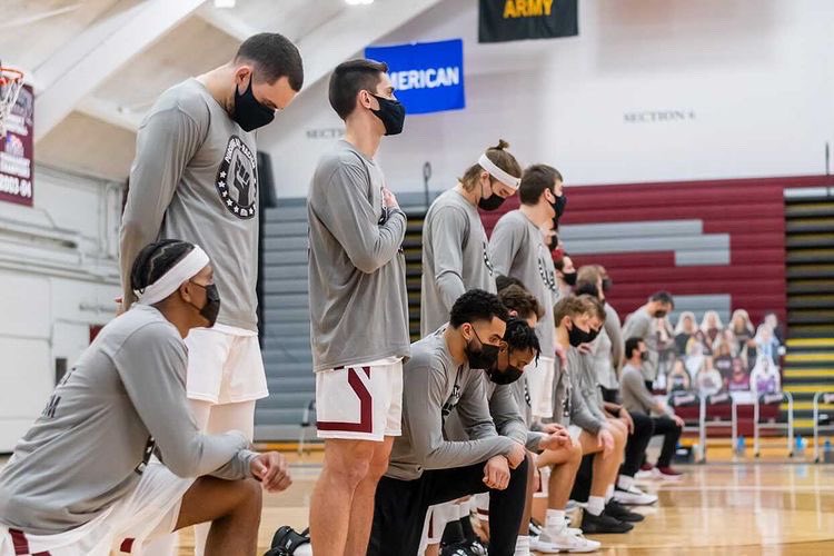 iamjburns_1's tweet photo. My path to this moment wasn’t easy. I wasn’t highly recruited, didn’t play on a sponsored AAU team, wasn’t close to being nationally known and my own HS district didn’t believe I was one of the best players it had to offer. But I wouldn’t have it any other way. Beyond Blessed 🙏🏾 https://t.co/LYDevkEwuR