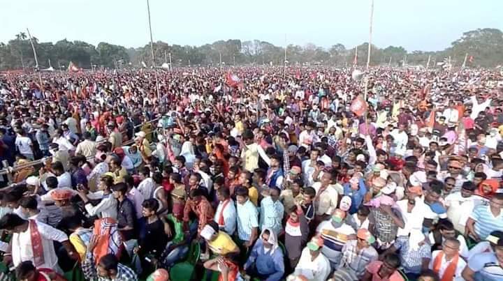 ijoydev27's tweet photo. আজ হুগলির ডানলপে প্রধানমন্ত্রী @narendramodi জীর জনসভায় সাধারণ মানুষের জনজোয়ার
@BJP4India @BJP4Bengal

#ModirSatheBangla https://t.co/jKelCQShWT
