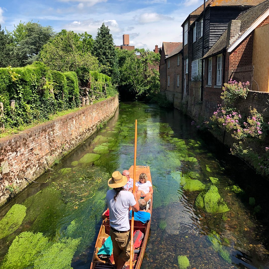 LanguageUK's tweet image. Is there any other activity as romantic as a boat ride? Boat ride season is coming! #canterbury #activity
