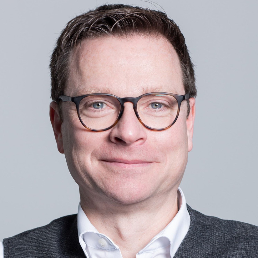 kressZwitscher's tweet image. #Exklusiv: Diese 10 Medien-Köpfe sind diese Woche gefragt: kress.de/news/detail/be… @terberl @julianeleopold @georg_kofler @LarsReckermann @grashey @HelgeFuhst @View85 @OMC_Michalski @AndrPollmann @srueh16 #Jetzt bei den #Köpfen ein Profil anlegen: kress.de/koepfe/kressko…