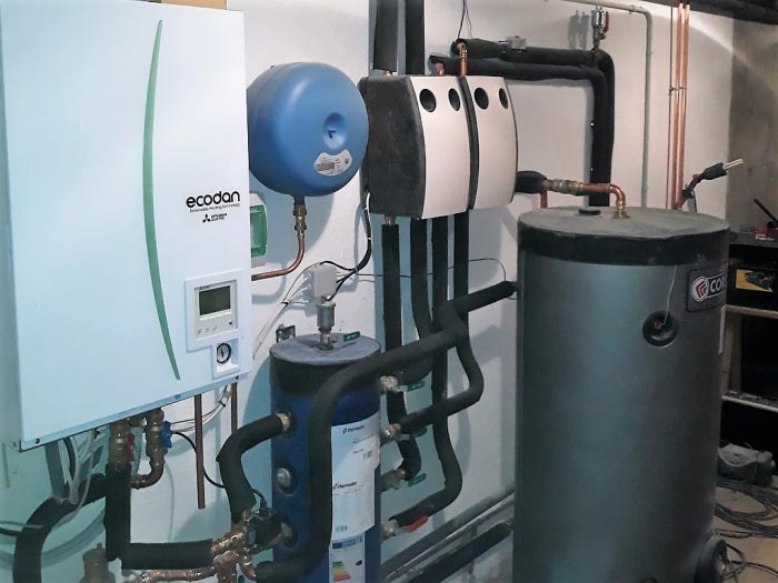 YESWESUN1's tweet photo. Installation d'une Pompe-à-Chaleur air/eau Mitsubishi Electric alimentant un réseau de radiateurs anciens en fonte à Aix-en-Provence (13)

Démarches administratives prises en charge/ YES WE SUN 
Etude gratuite sur https://t.co/K0CMdlhgat   ⁣
#energie #yeswesun #economie https://t.co/vpoD74ohQN