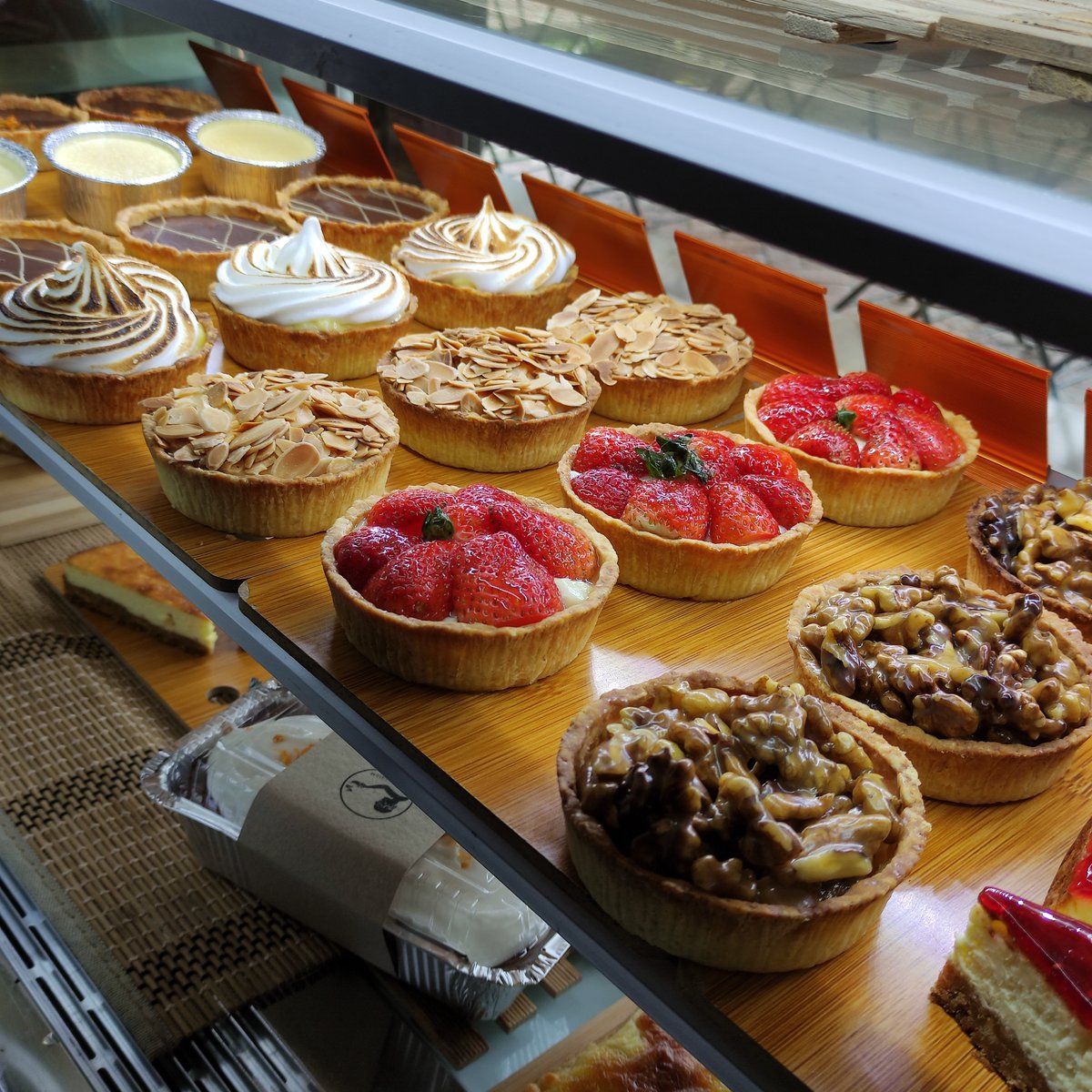 cafe_marion's tweet photo. Café Marion. French Desserts, Pastries, Drinks.
Thursday to Monday
12.30pm to 6.30pm
#cafemarion #bakery #malaysia #pahang #KL #patisserie #French https://t.co/gQ1HZA5uHC