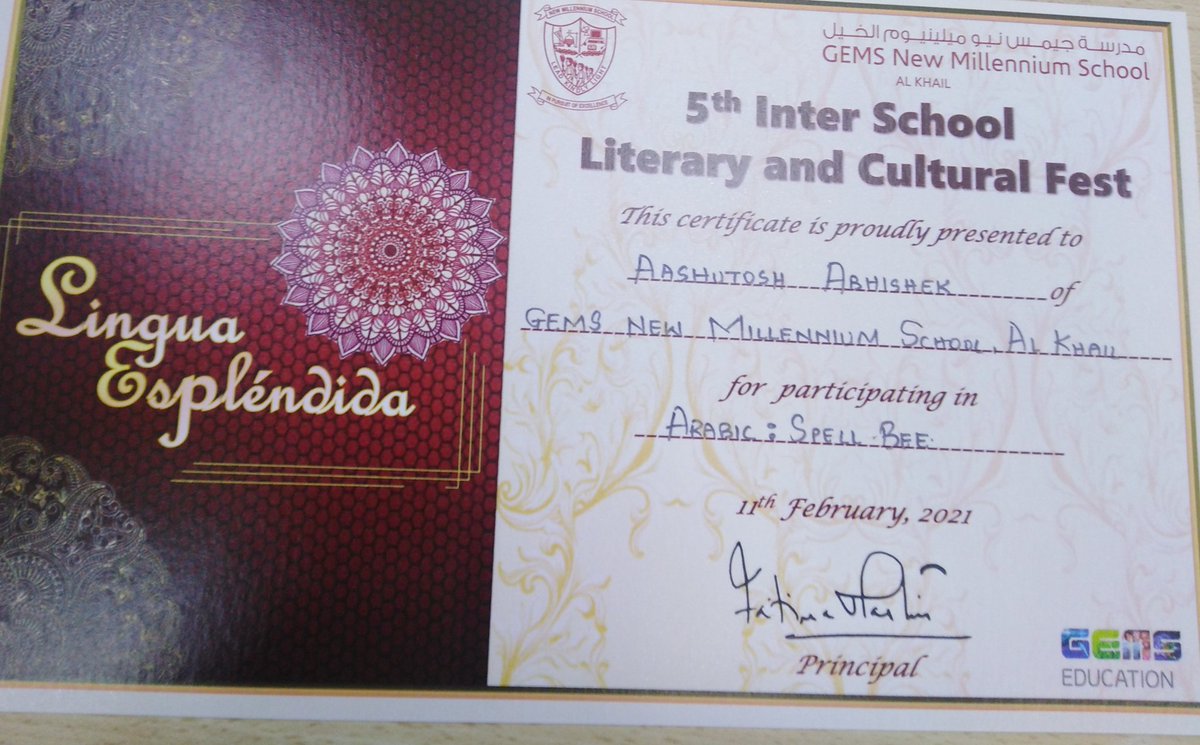 HalaAtia3's tweet image. لقد أبدع طلاب المرحلة المتوسطه في مسابقة الهجاء العربي من خلال المشاركة في المسابقة مع العديد من المدارس المختلفة
Congratulations Ashutoush,Bilal and Joella
طلابي وأفتخر بكم 👏👏
@Fatima_Martin @JayarajVenetia @NMSArabic @gemsnms_alkhail
#Gemsnms_alkhail
#جيمس_بالعربية