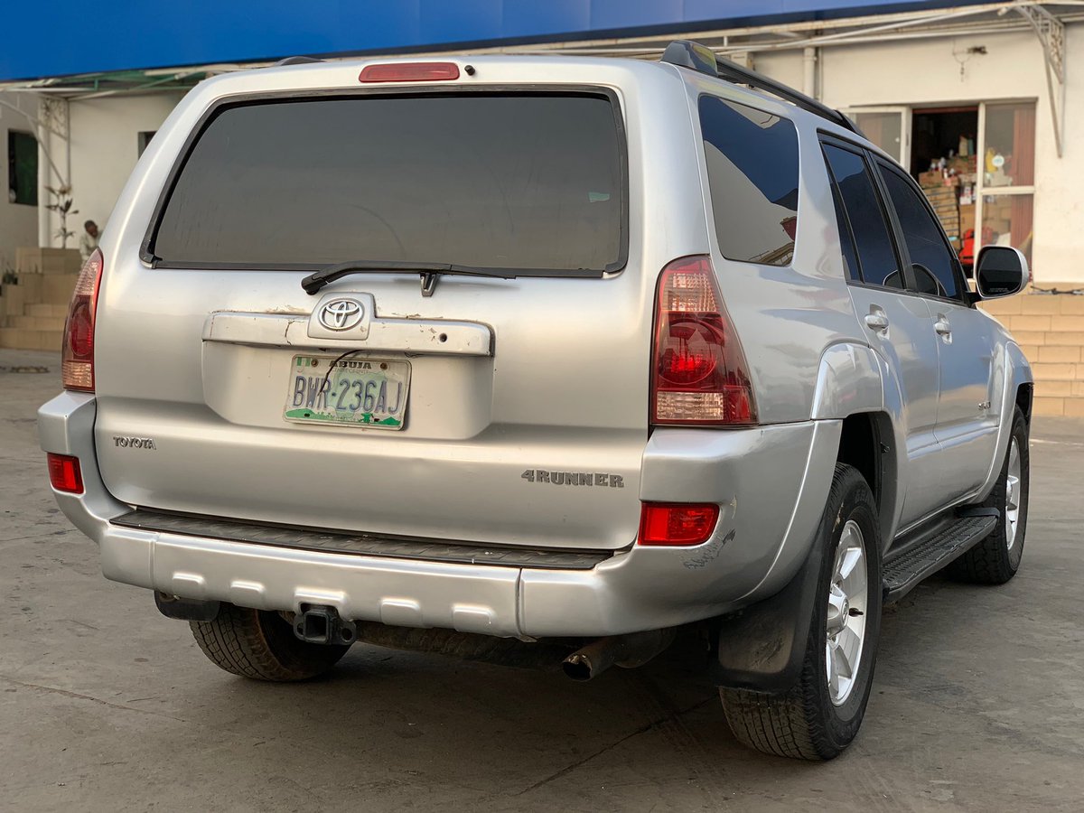 WutaMotorsNG's tweet photo. Nigerian Used Toyota 4Runner 🔥🔥
Year: 2003
Price: N1.8M
Location: Abuja
Call/WhatsApp 08056139710 https://t.co/HzcYE1AqPp
