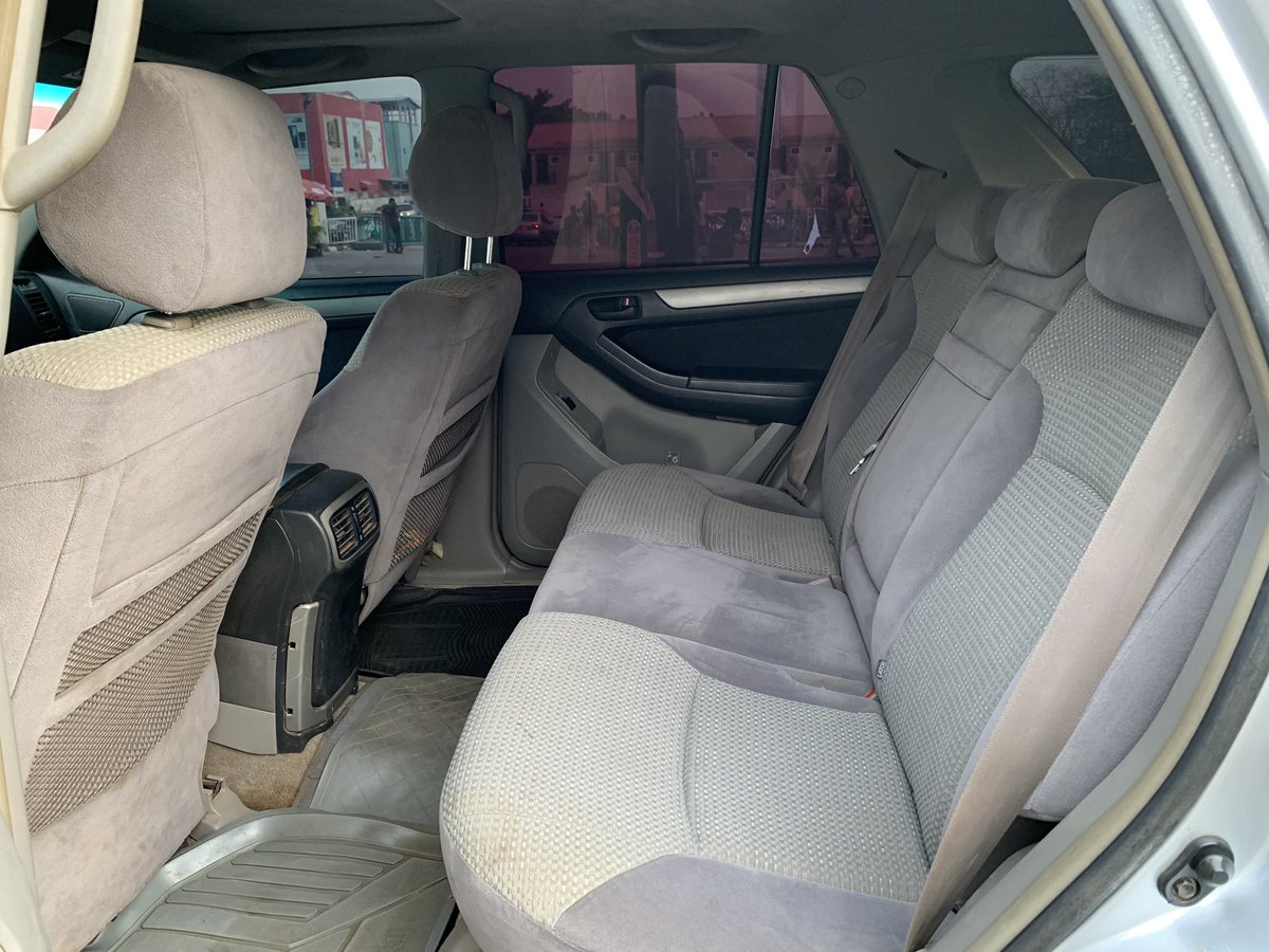 Nigerian Used Toyota 4Runner 🔥🔥
Year: 2003
Price: N1.8M
Location: Abuja
Call/WhatsApp 08056139710