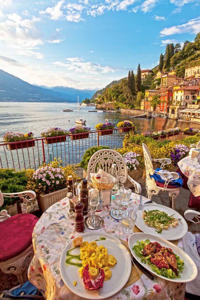 guzelimdoga's tweet photo. Como Gölü, İtalya 🇮🇹 https://t.co/lvNDxoIHZk