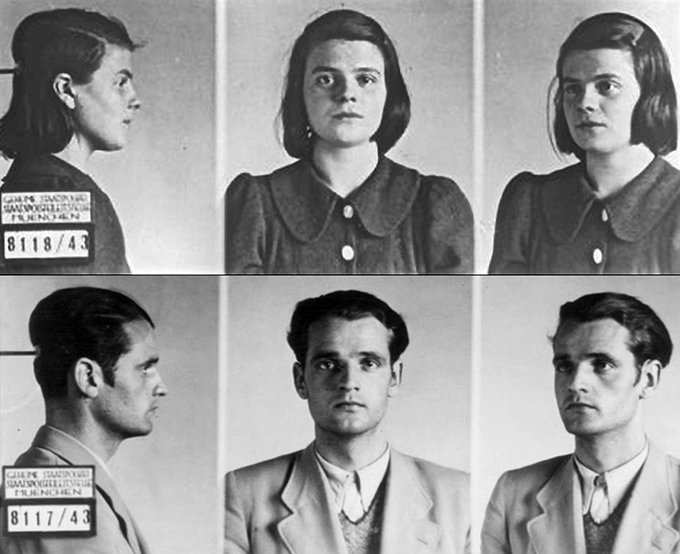 ww2turkiye's tweet photo. 1943'te bugün: Münih Üniversitesi'nde savaş karşıtı broşürler dağıtmaları nedeniyle Gestapo tarafından dört gün önce tutuklanmış olan Sophie ve Hans Scholl kardeşler Stadelheim hapishanesinde giyotinle idam edildi. Hans 24, Sophie ise 21 yaşındaydı. https://t.co/HFXRDbYmmv