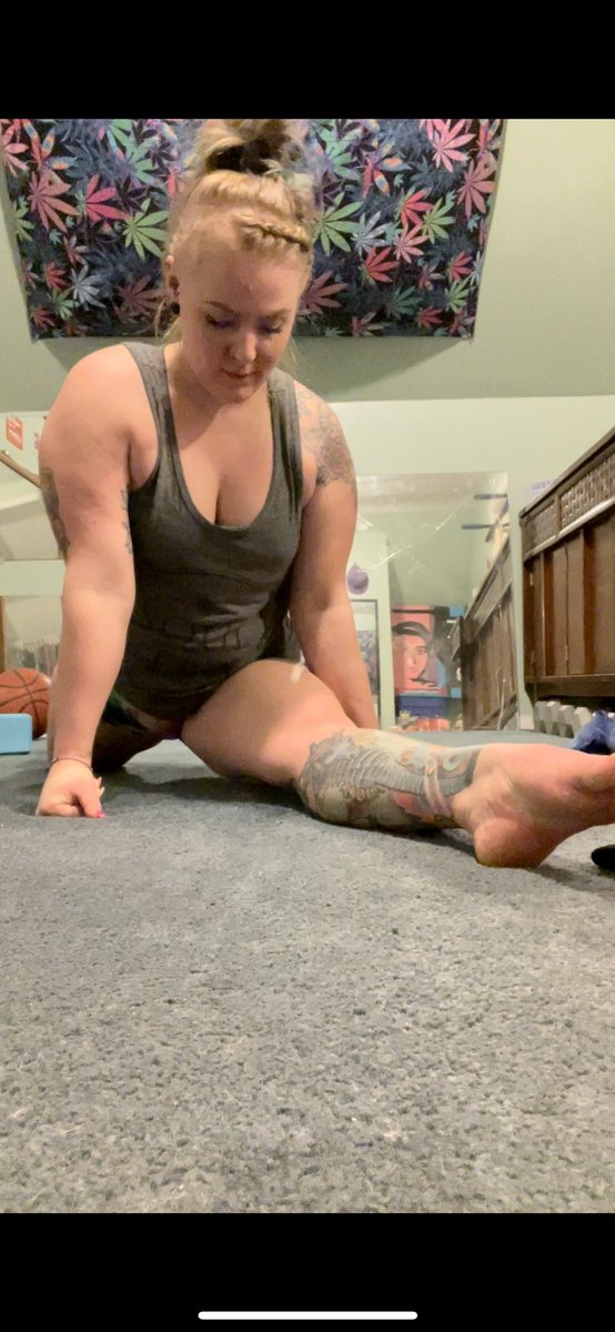 SparkleTits7's tweet photo. Trying to remember to move it so I don’t lose it 😅 https://t.co/VOmbWBxntS