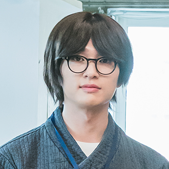 Alittlefreakey Shinee Startup Profiles Onew Assistant Manager Jinki 10th Yr Assistant Manager Pacifist With Zero Interest In Getting Promoted Or Being Competitive Minho Team Leader Choi