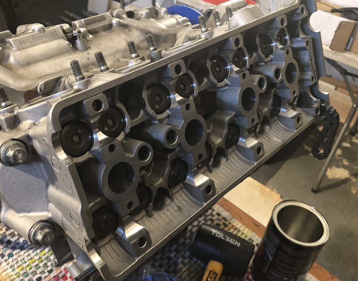 TeamSeventyOne's tweet photo. It was a long weekend, but next week the #Kawasaki #ZX10R engine goes back in the bike. We hope to make a bit of noise with those nice new @Wossner_Pistons #gettingreadytorace 😜 https://t.co/2yGhngmvPl