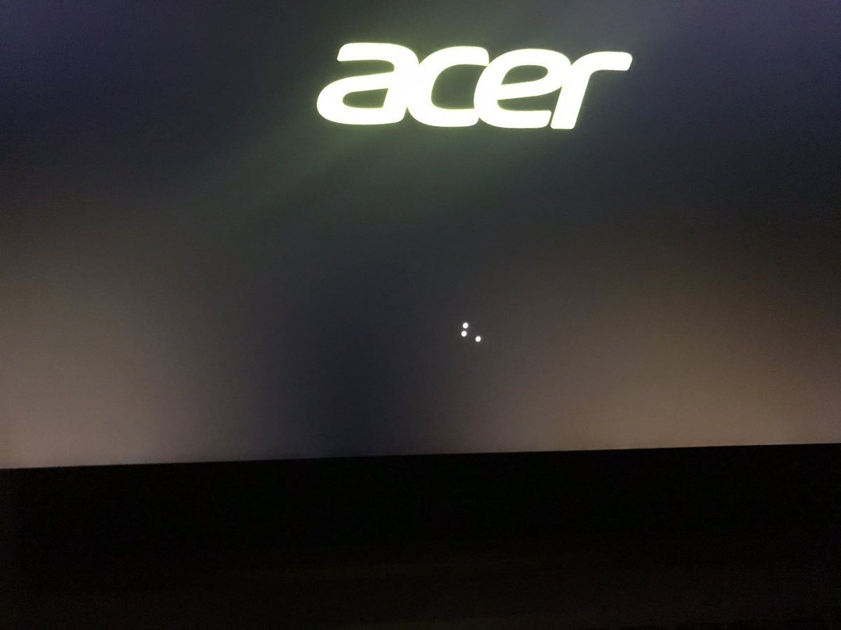 TechnicalBeardo's tweet image. @Windows Here We Go Again..
Your Updates literally destroy my Laptop EVERYTIME.
Frozen Screen Now....

You should give Pause updates for Lifetime instead of 7 days.
#Windows10 #windowsissue #laptop #windowsproblem @WindowsInd