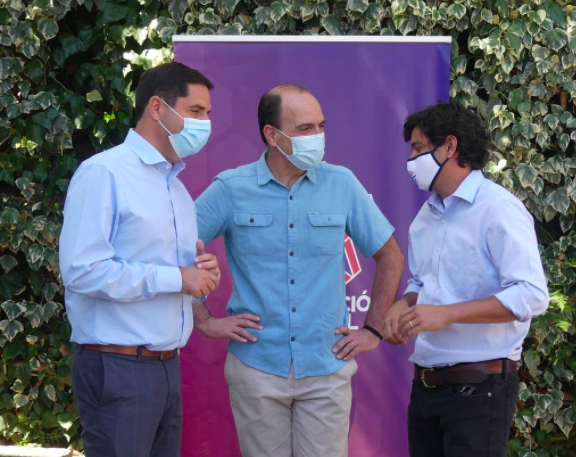 jmarellano_'s tweet photo. Hoy acompañamos a @cristianmonckeberg en el lanzamiento de su página web, junto con @diputadotorrealba Jefe de Bancada.
Visítala aqui👇🏼https://t.co/7L8fqfLioB https://t.co/Dmt6IQy5Qc