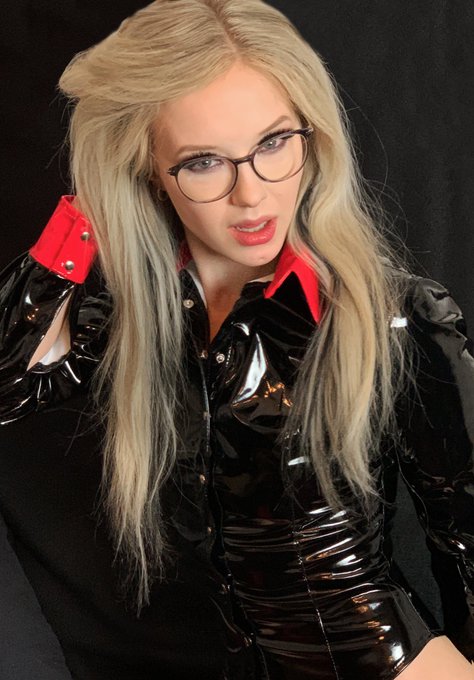 Guten Abend meine S&uuml;&szlig;en! Habt ihr bereits mein neues Video gesehen? Wenn nicht, dann habt ihr heute von<a href="/tag/sale"class="tags"><span>#sale</span></a><a href="/tag/hot"class="tags"><span>#hot</span></a><a href="/tag/dirty"class="tags"><span>#dirty</span></a>