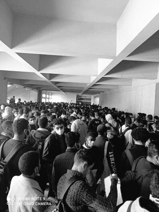 Samarde4's tweet image. احا..
#ياريس_ارجوك_الطلاب_هتموت