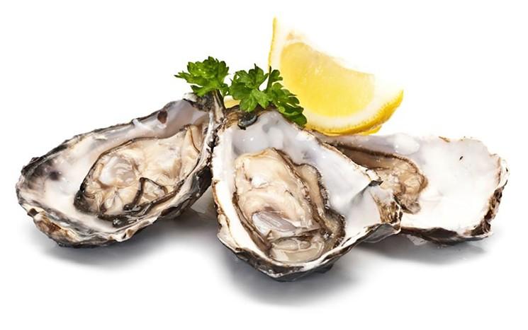 kennyosh's tweet photo. Come into Savin Bar + Kitchen for $1 Oysters every weekday 3-6pm! https://t.co/EnCFDYs29a