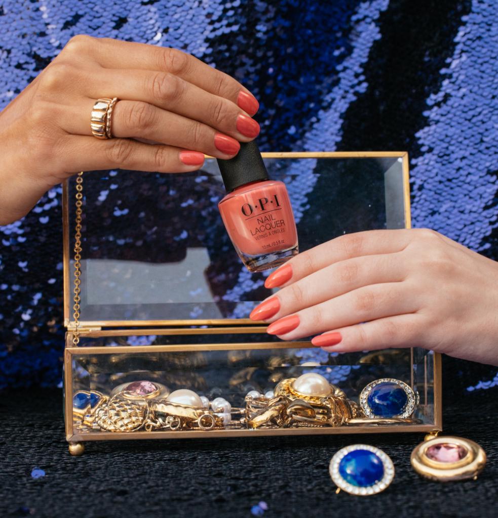 OPI_PRODUCTS's tweet image. We created #MyAddressIsHollywood in 2011 as a homage to our hometown, LA. OPI originated right in the heart of glitz and glamour, giving us inspiration for so many shades over the last #40YearsOfColor. So wherever we are, this rosy pink shimmer will always remind us of home.