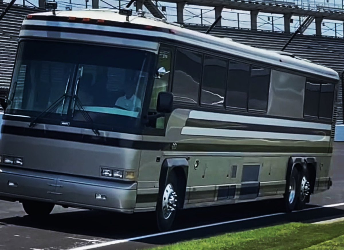 Race 4 Riley tweet media