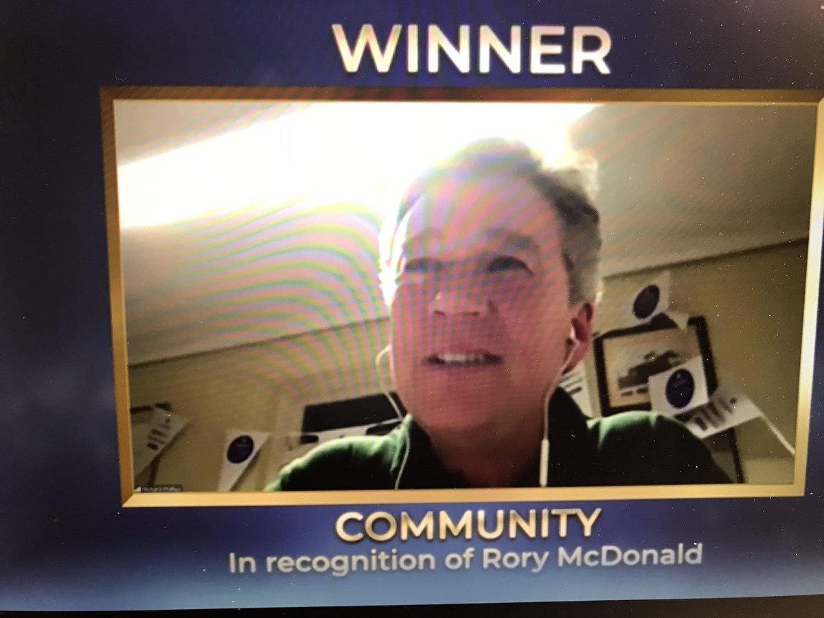 SybilRuscoe's tweet photo. #TeamAdlestrop gets a double!!! The amazing @RTPhillips1 wins Community Award. We love him. The best of British #HorseRacing #studandstablestaffawards Nobody does more for people than this marvellous man. Well done boss! #Organdi #BeautifulPeople 💚💕 https://t.co/UWd5W2yELx