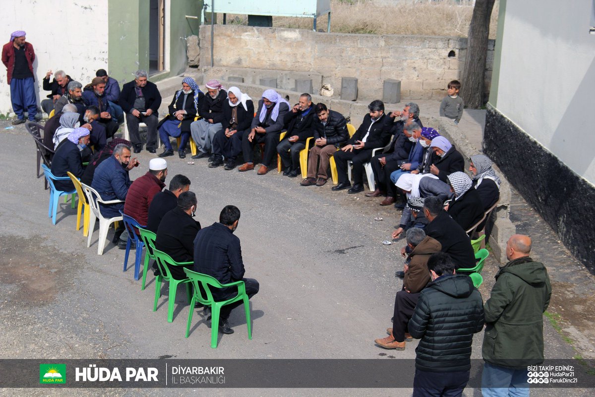 FarukDinc_'s tweet photo. Halkımızın, gönlülerine  ve evlerine misafir olduk. Kendimizi ev sahibi gibi rahat hissettik. Gönülleri kazanmaktan daha büyük kazanç ne olabilir ki? Aşk ve şevkle halkım��zla buluşmaya devam edeceğiz.
#HÜDAPAR’ın sevdası bir DAVA sevdasıdır. https://t.co/ubVzQ9GiiT