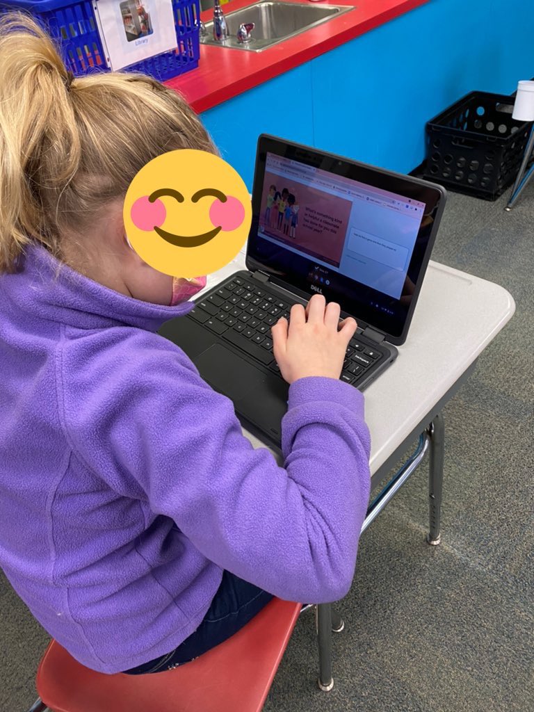 MelissaJSHS's tweet image. Students working hard #ChathamDigitalLearning